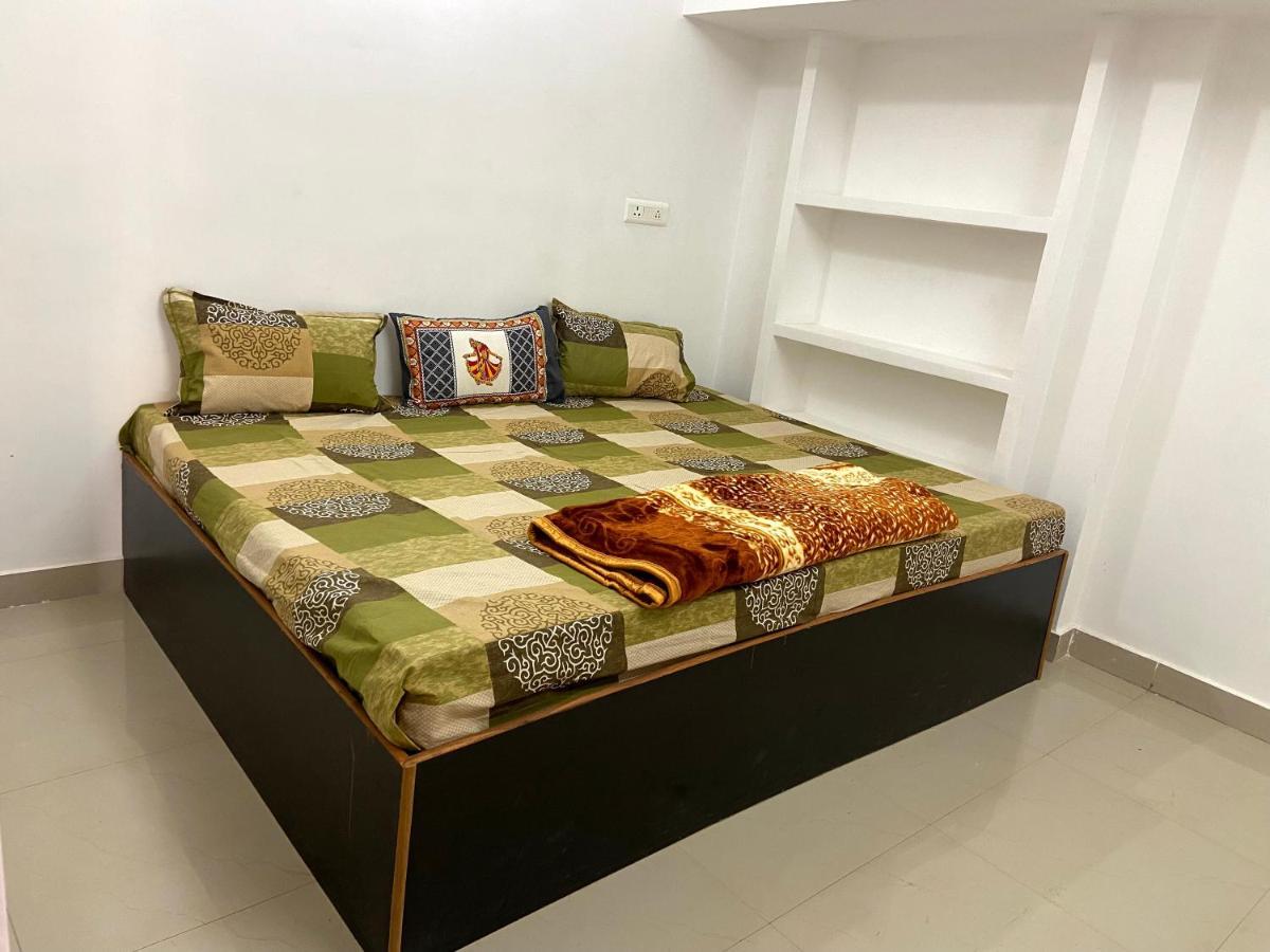 Garuda Guest House Benares Buitenkant foto